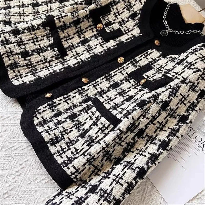 Women's Plaid Short Jacket – Slim Fit Casual Autumn Winter Coat | All-Match Style