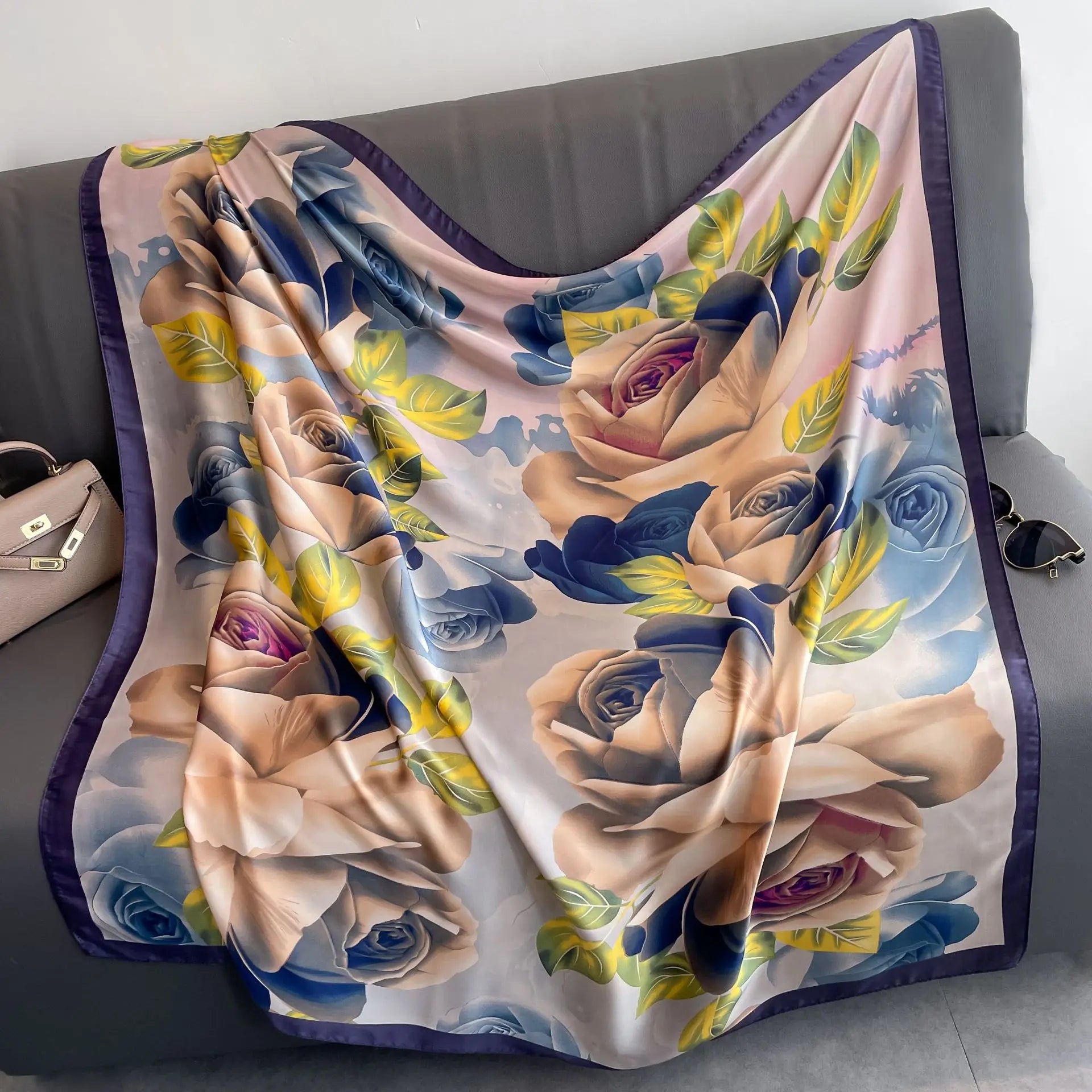 Xale Quadrado de Cetim 110x110cm Estampado Feminino Multifuncional para Praia, Cabelo e Hijab