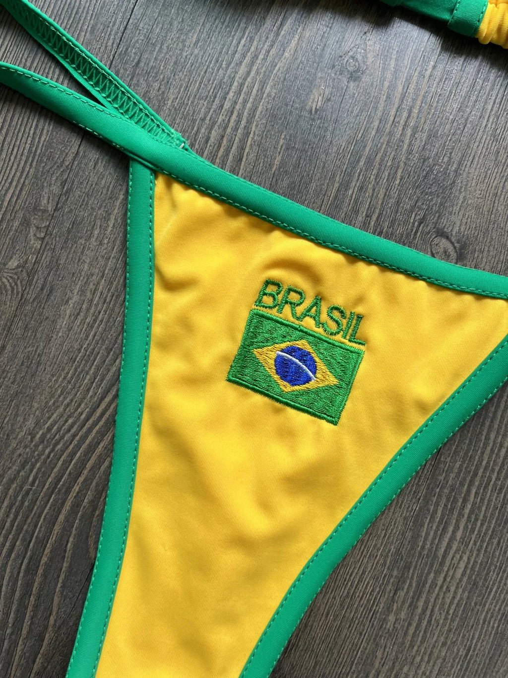 Biquíni Bordado Bandeira do Brasil Patchwork Feminino com Bojo Sem Aro Verão 2026 S M L