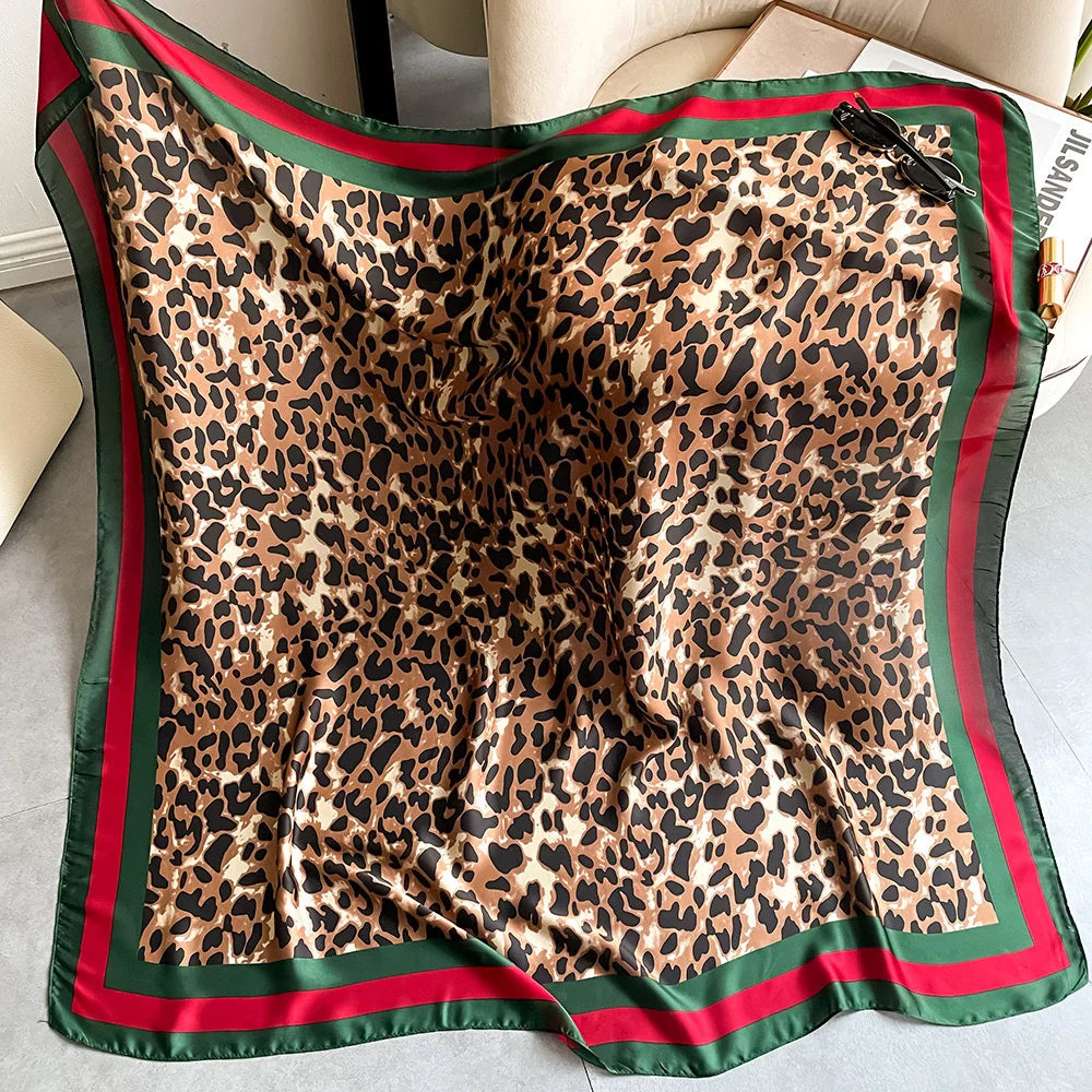 Xale Quadrado de Cetim 110x110cm Estampado Feminino Multifuncional para Praia, Cabelo e Hijab