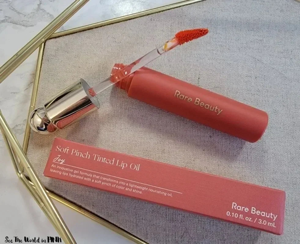 Blush Cremoso Matte com Glitter Iluminador e Lip Gloss Nutritivo para Maquiagem Completa
