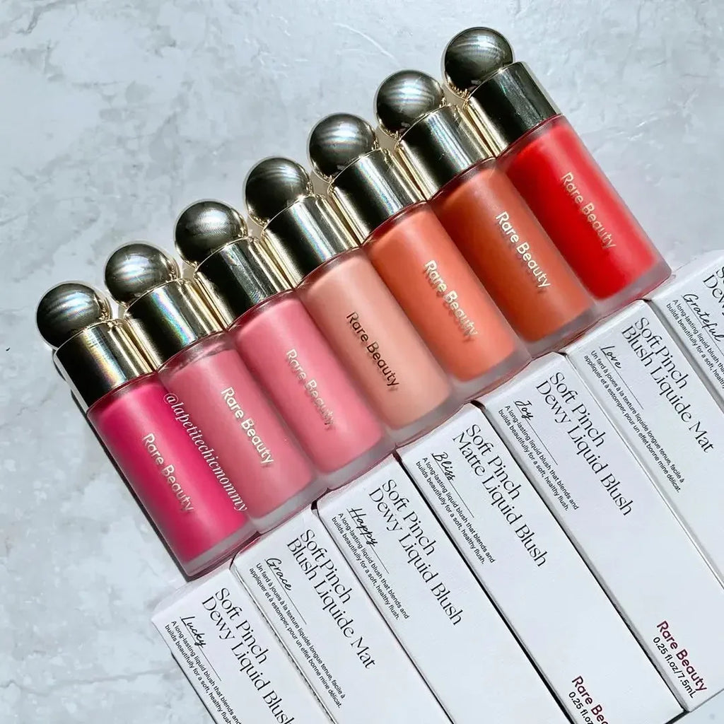 Blush Cremoso Matte com Glitter Iluminador e Lip Gloss Nutritivo para Maquiagem Completa