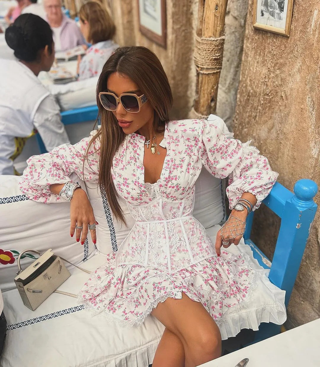 Women's Floral Lace A-Line Mini Dress – Lantern Sleeve V-Neck Sweet Party Dress | Spring Summer