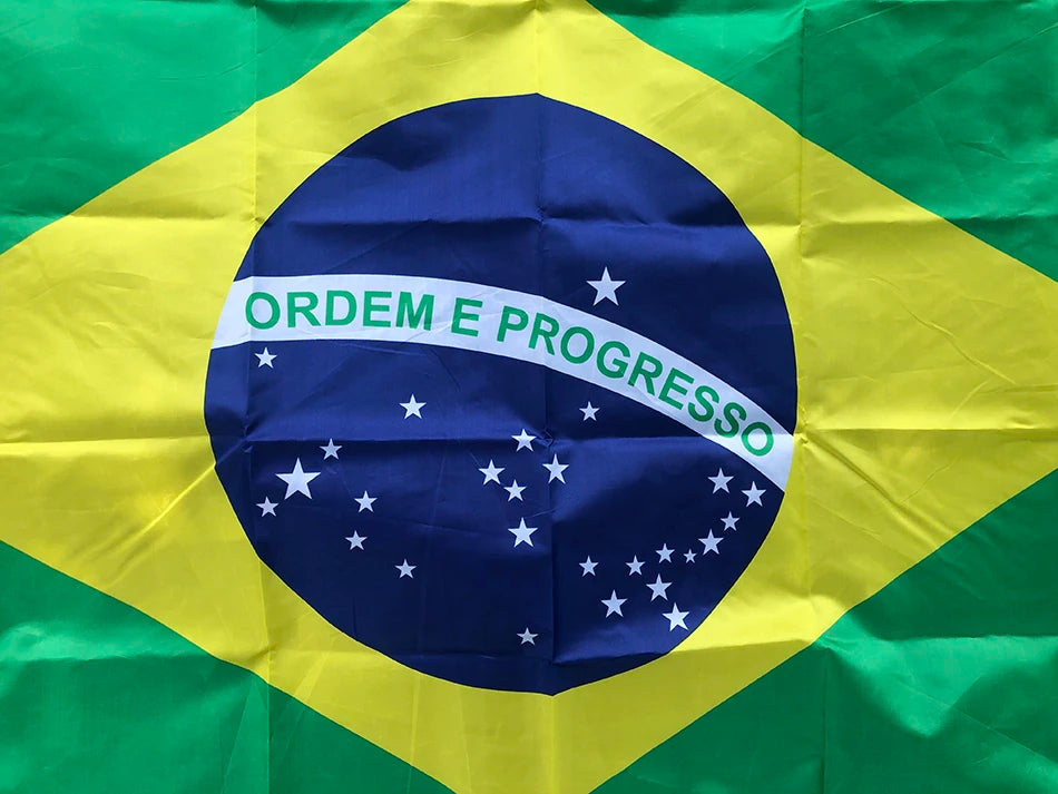 Bandeira do Brasil em Poliéster para Decoração e Torcida 60x90cm e 90x150cm
