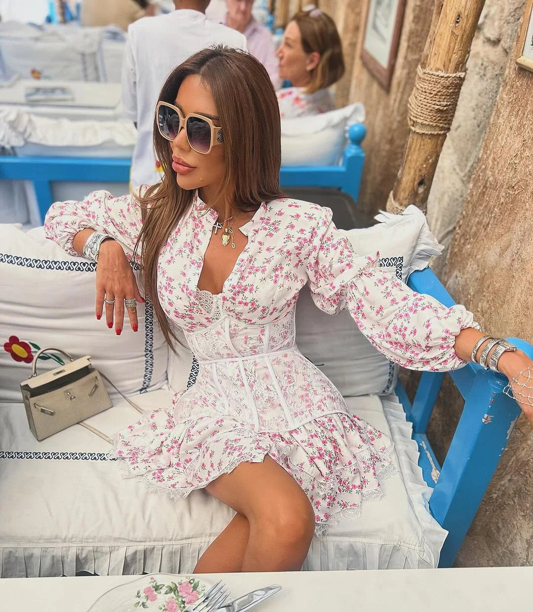 Women's Floral Lace A-Line Mini Dress – Lantern Sleeve V-Neck Sweet Party Dress | Spring Summer